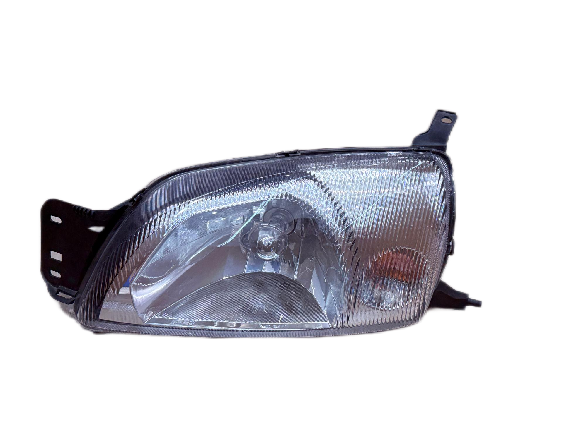 MG-10-001 FIESTA 2002 HEAD LAMP WHITE