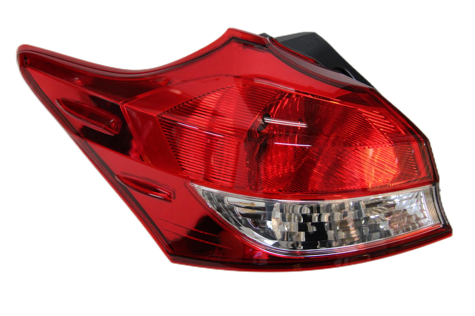 MG-17-194 YARIS 2018 HATCH TAIL LAMP OUTER