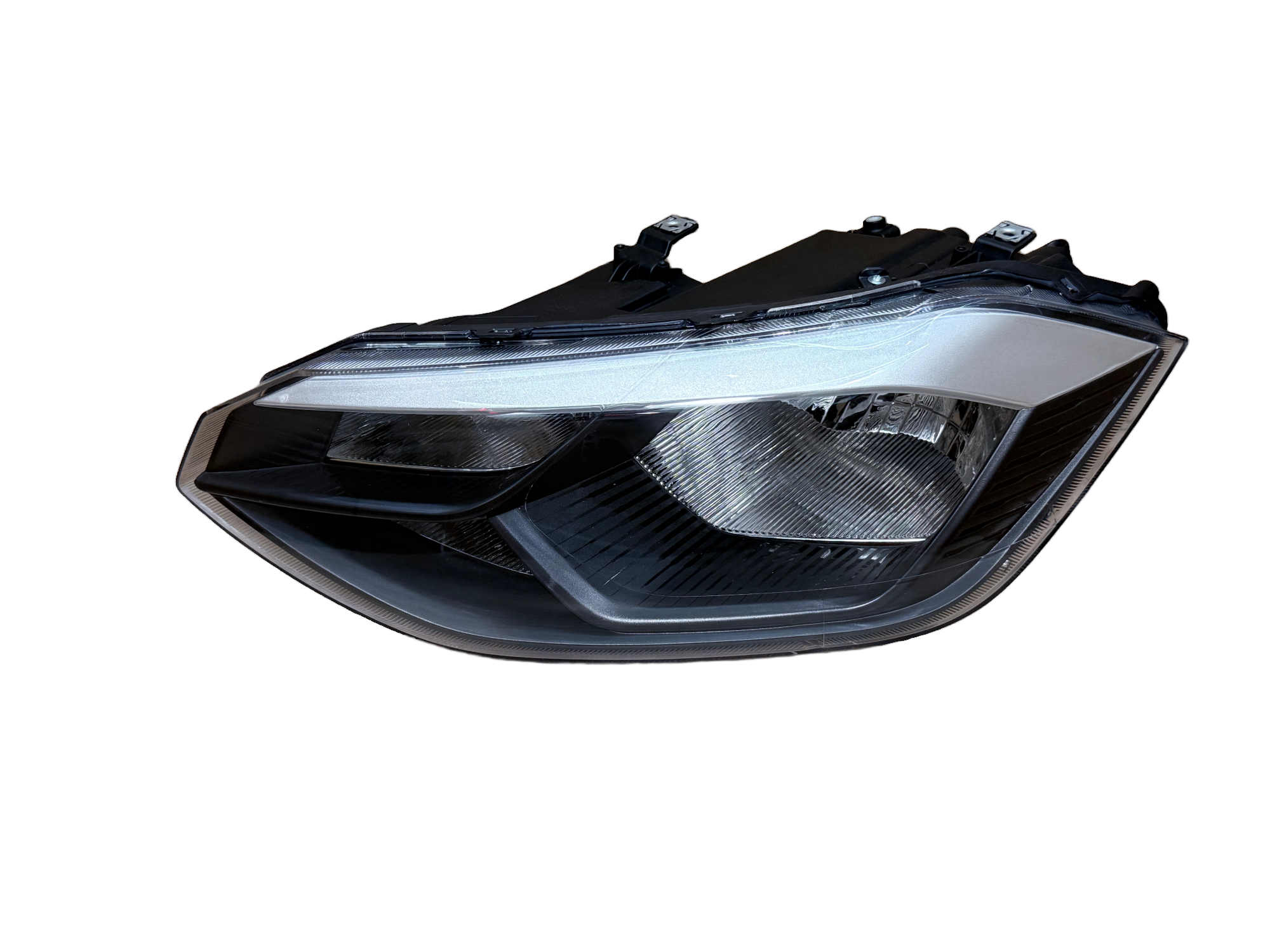 MG-30-225 MONTANA 2023 _REAR BUMPER LAMP_(REFLECTOR LANTERNA PARACHOQUE)